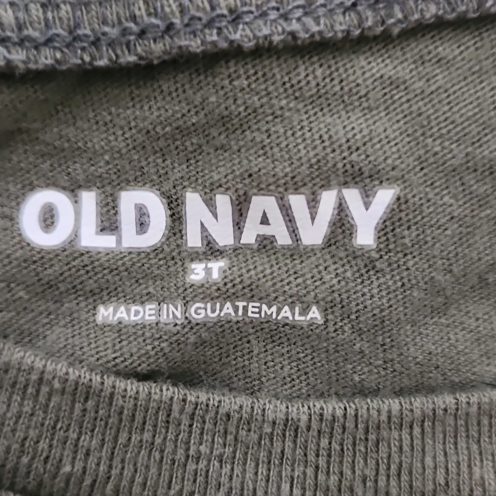 Old Navy Olive Green Kids Tee - Strong Like Mom